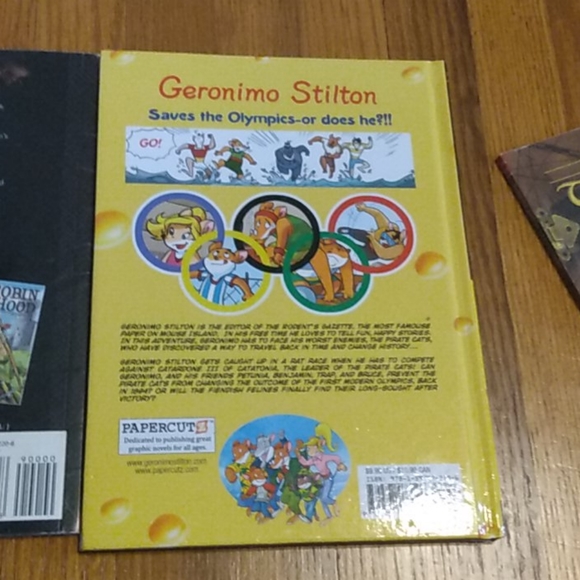 2 for $10 - 3 great graphic novel bundle - Picture 4 of 5